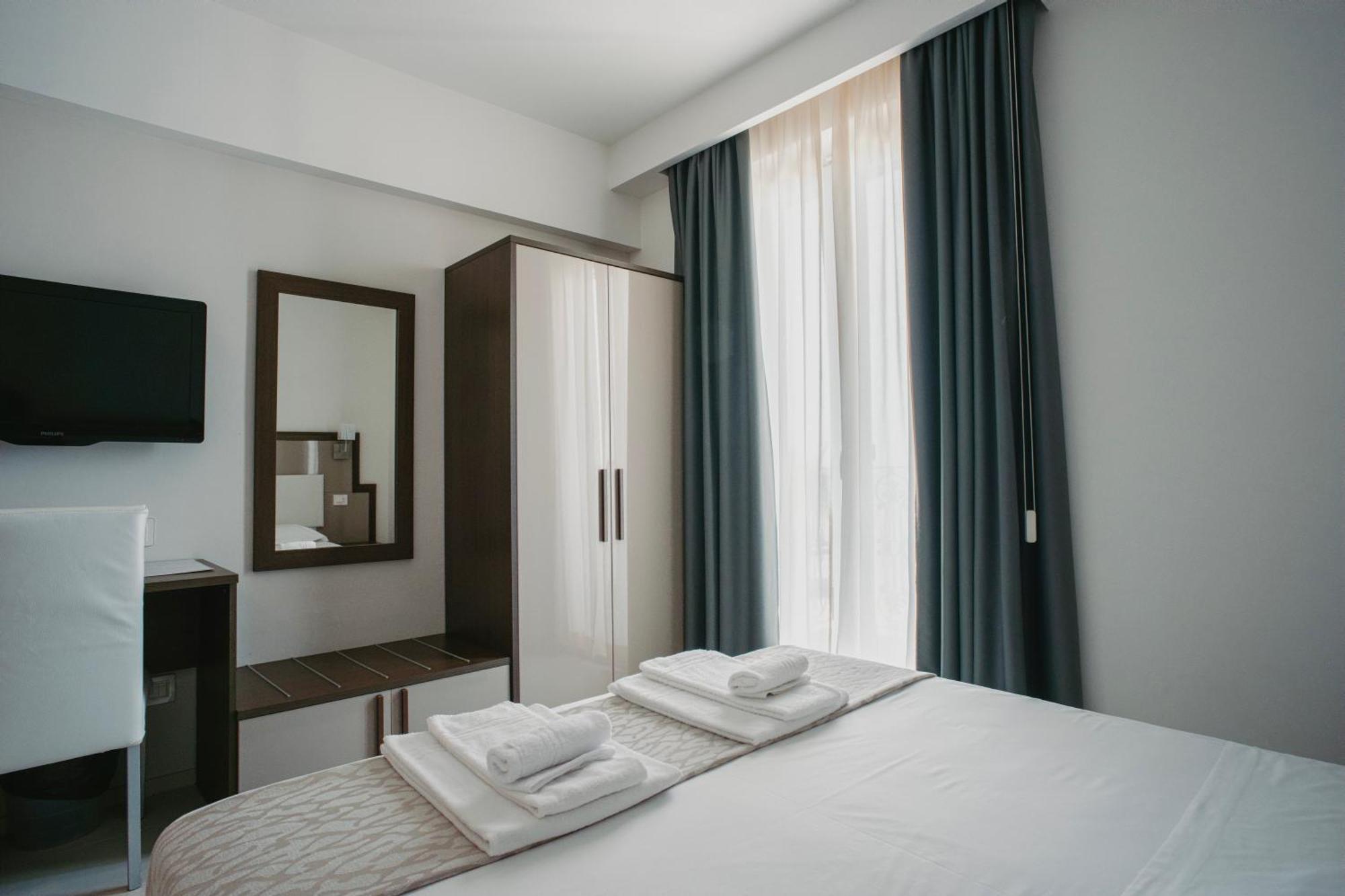 Hotel Baia Marina Cupra Marittima Esterno foto