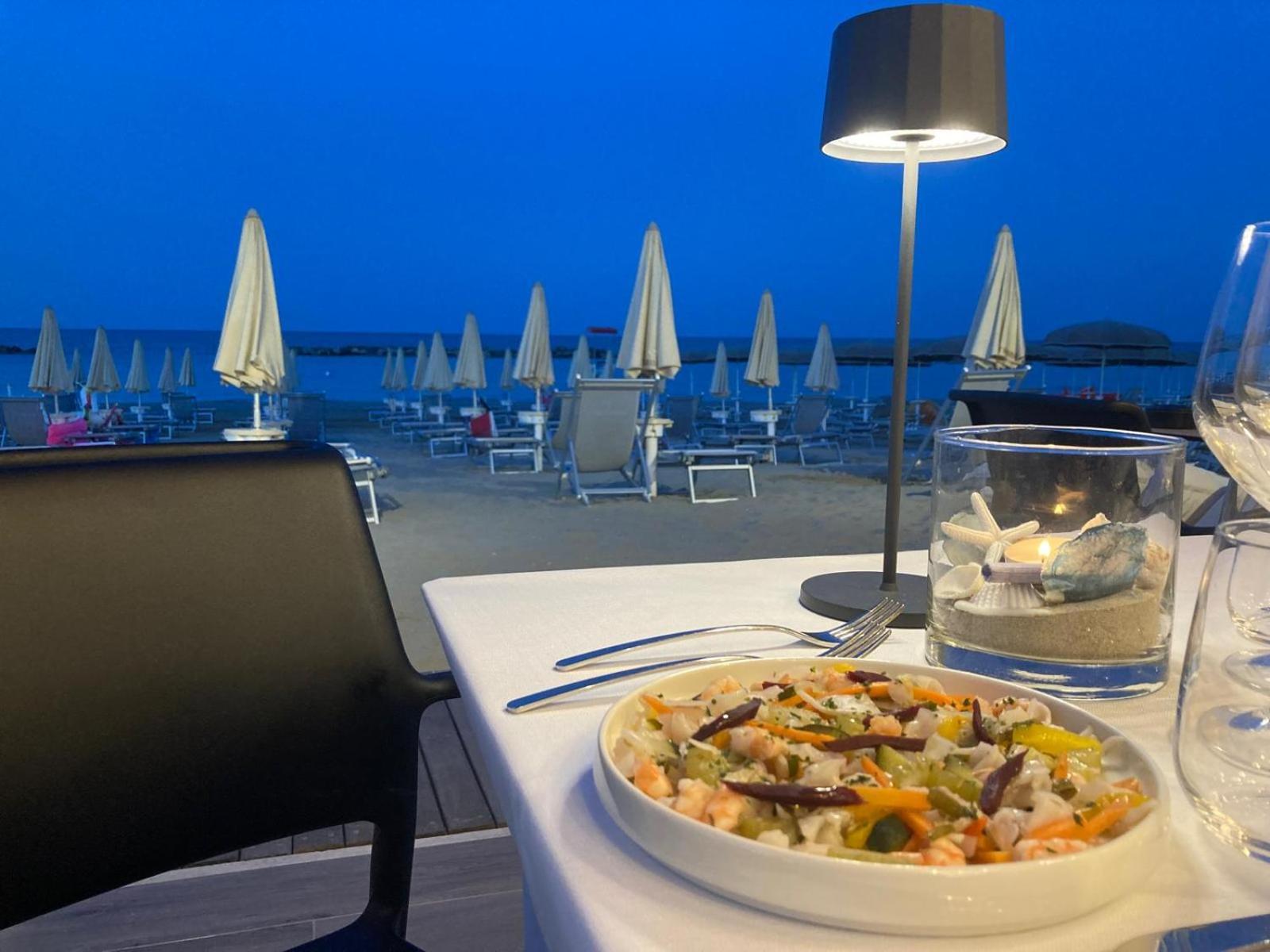 Hotel Baia Marina Cupra Marittima Esterno foto