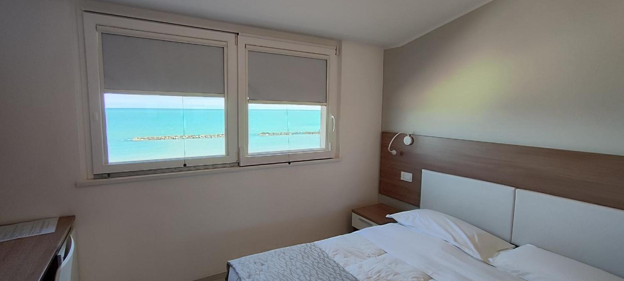 Hotel Baia Marina Cupra Marittima Esterno foto