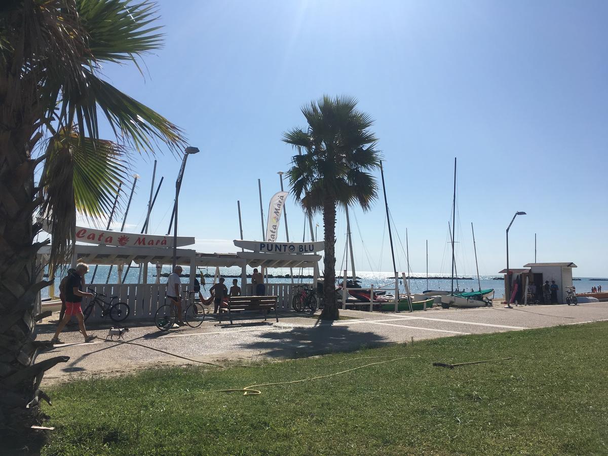Hotel Baia Marina Cupra Marittima Esterno foto