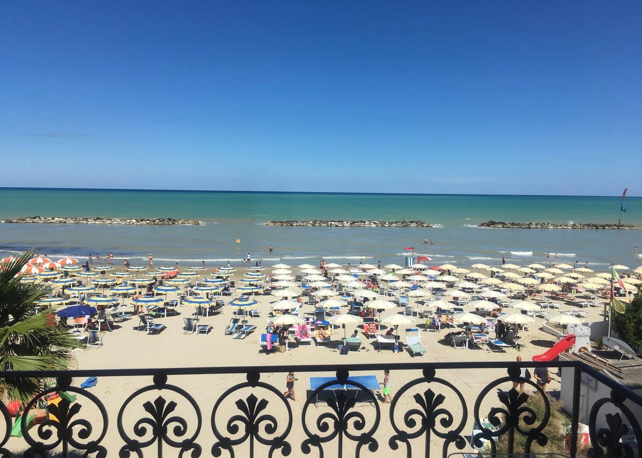 Hotel Baia Marina Cupra Marittima Esterno foto